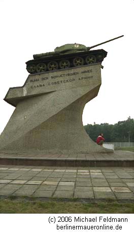Berliner Mauer 1990 Panzerdenkmal Drewitz