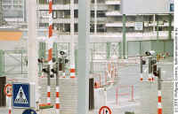 Berlin Checkpoint Charlie 1987